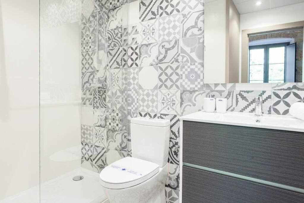 Sleep & Stay Home With Balcony Bonaventura 3 Girona Exterior photo